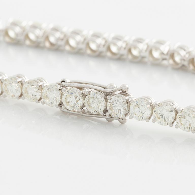 Tennis bracelet with brilliant-cut diamonds, total 9.02 ct.