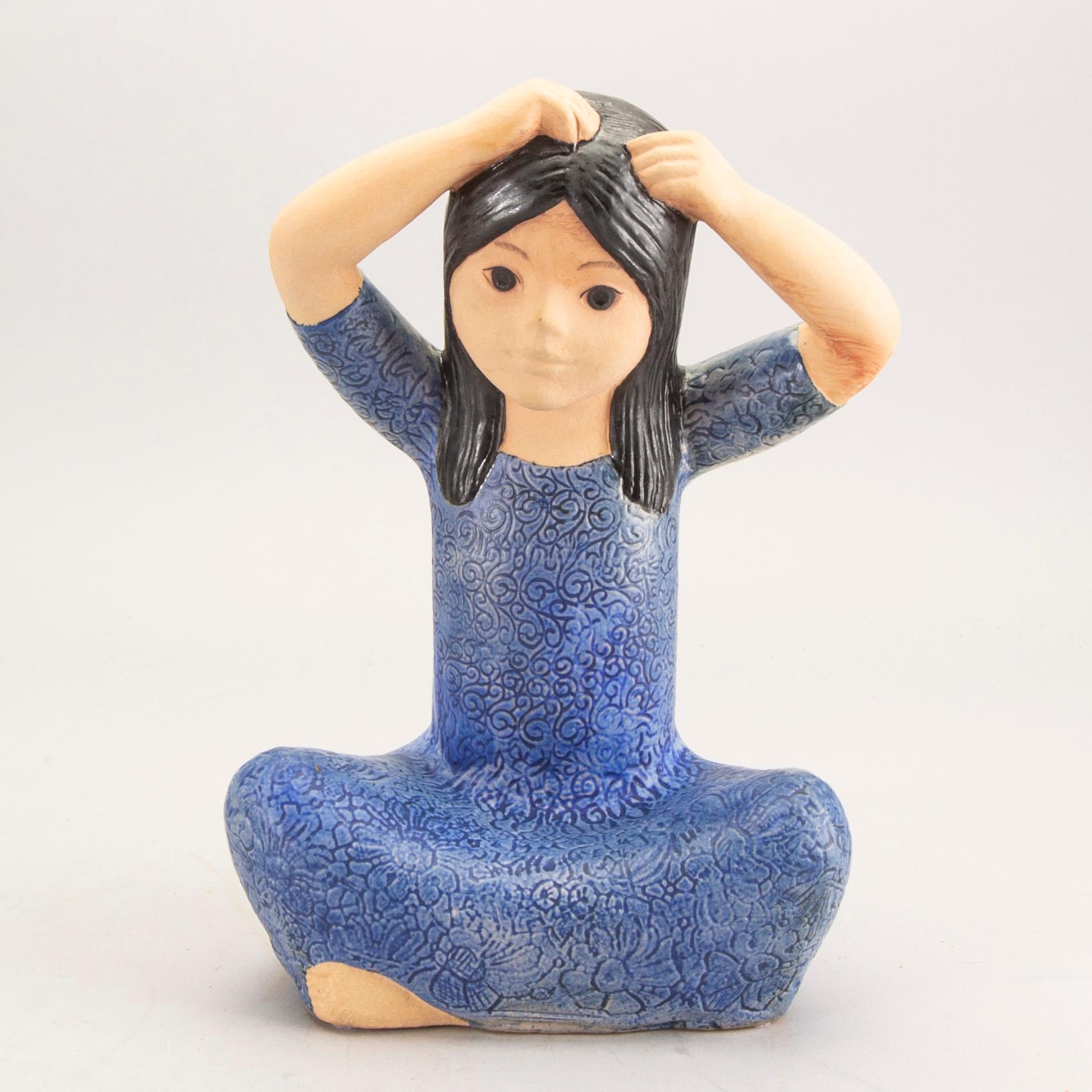 Lisa Larson, figurin, stengods signerad Gustavsberg.