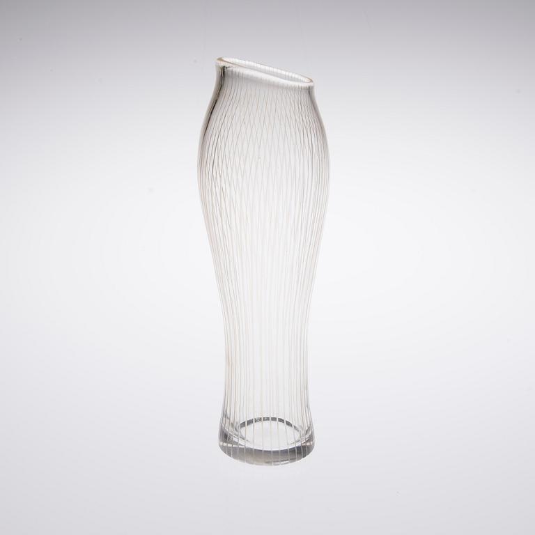 VAS, glas, signerad, "Fölfot", Tapio Wirkkala, Iittala.