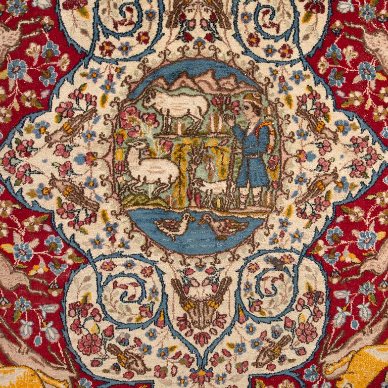 Matta Orientalisk semiantik ca 370x273 cm.