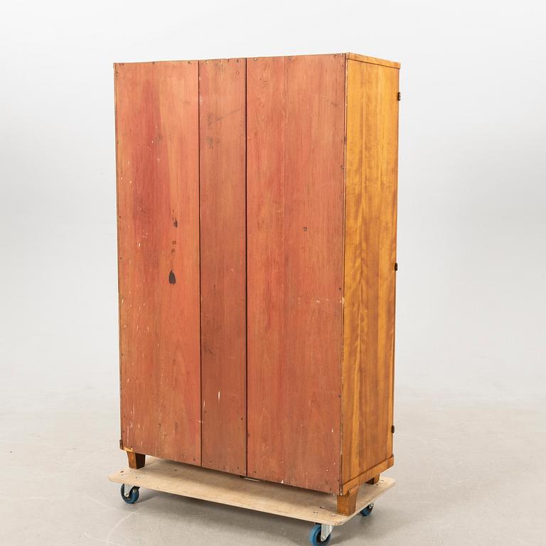 Wardrobe, first half of the 20th century.