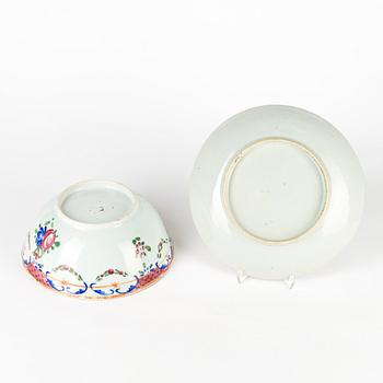 Bålskål med fat, porslin. Qingdynastin, 1800-tal. För persisk marknad.