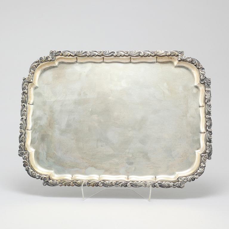 A silver tray by Jarosinski & Vaugoin, Vienna, from the first 20th century.