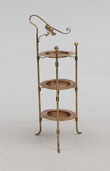 CAKESTAND, England, omkring år 1900.