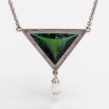 A Tillander, An 18K white gold collier with a tourmaline and a briolet cut diamond ca. 0.56 ct. Helsinki 2001.