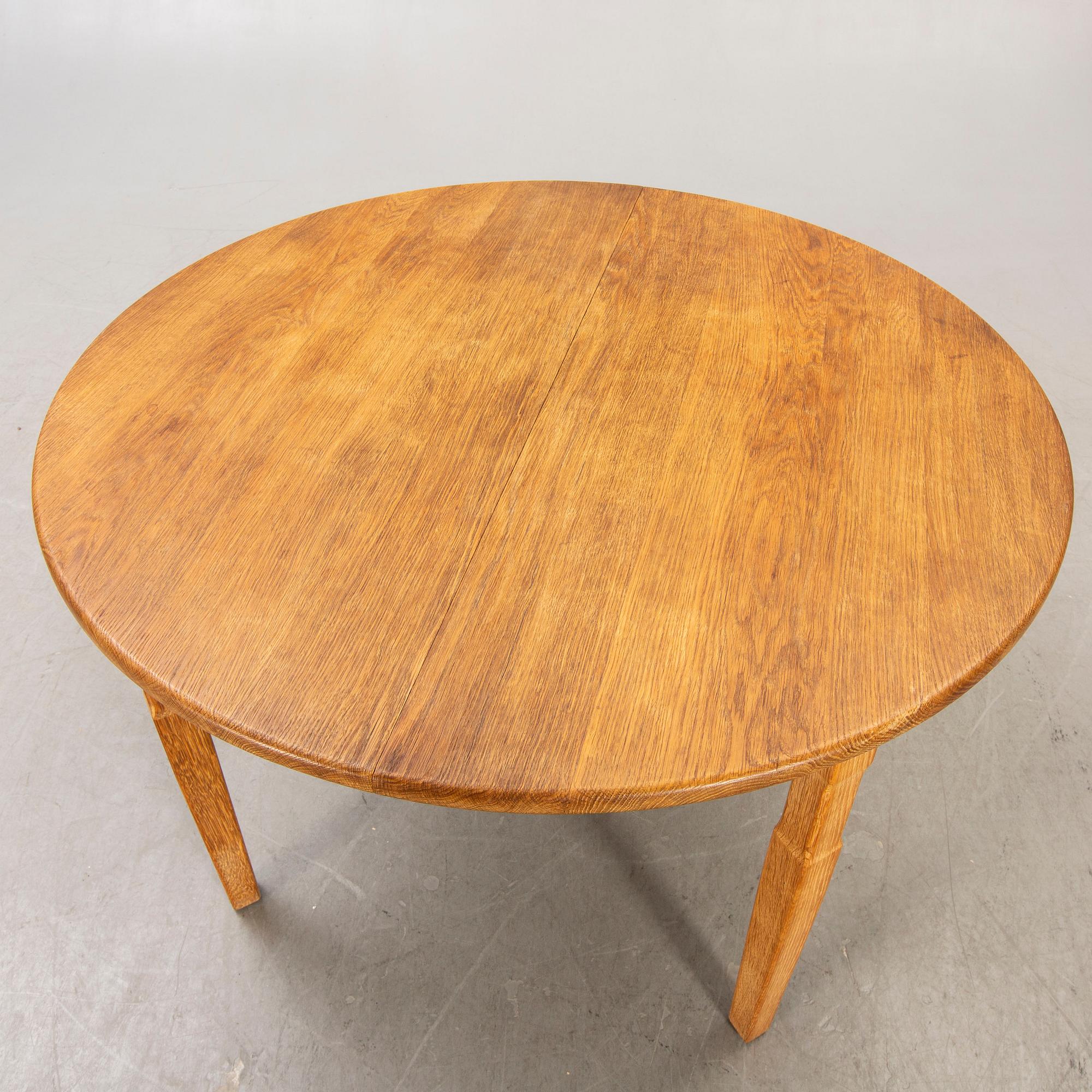 A Henning Kjaernulf, 1960s 7 pcs oak dining set, EG Möbler Danmark.