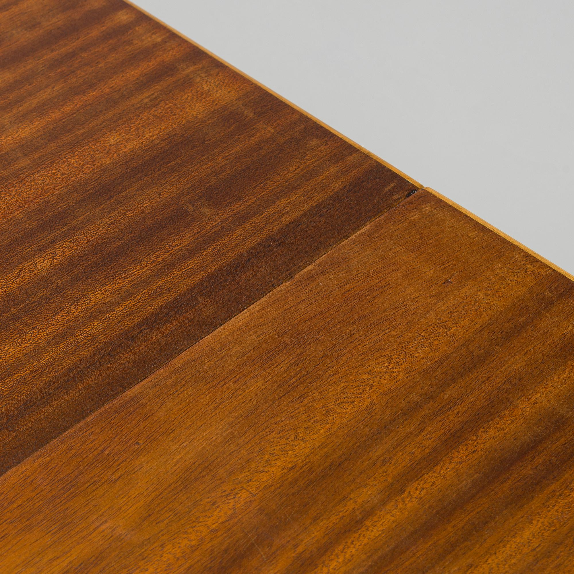 Alvar Aalto, A mid-20th Century '92' dining table for O.Y. Huonekalu-ja Rakennustyötehdas A.B.