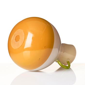 Gunnel Sahlin, urna, glas, Pilchuck Glass School, Seattle, 1995, blåst av Dante Marioni.