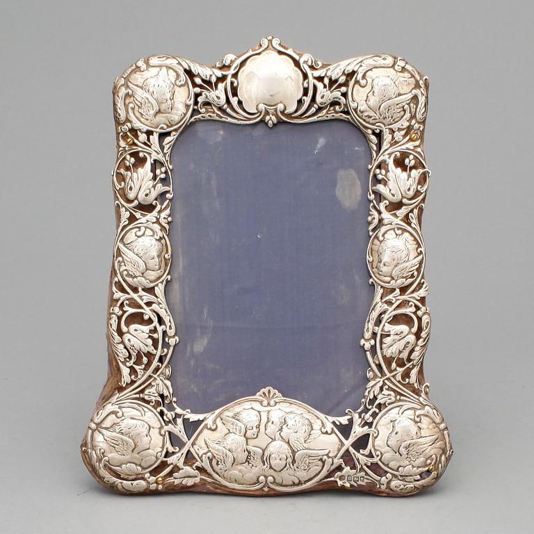 FOTORAM, silver, troligen William Chawner II, London, England, 1800-talets mitt.