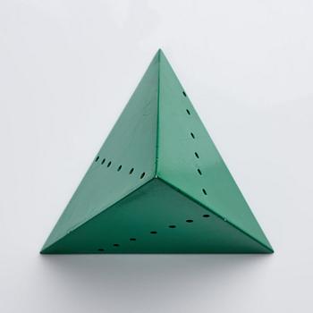 Lucio Fontana, "Piramide".