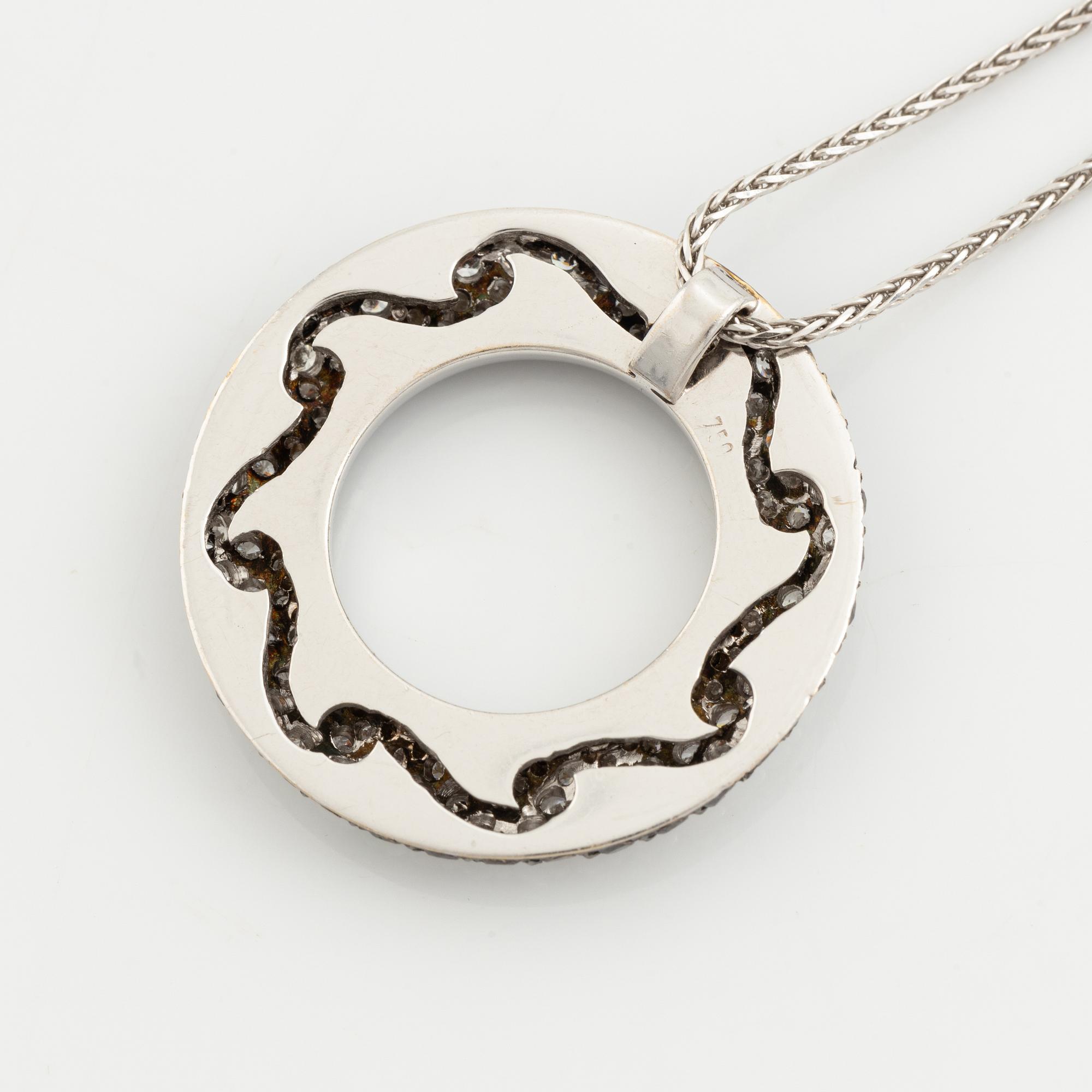 Pendant, white gold, five rows of brilliant-cut diamonds.