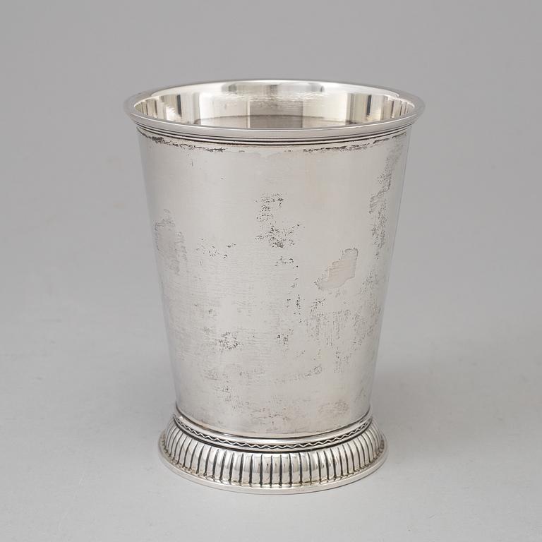 Three Swedish 201th century silver beakers, mark of K Andersson, Carlman and ARG, Stockholm 1903-1949.