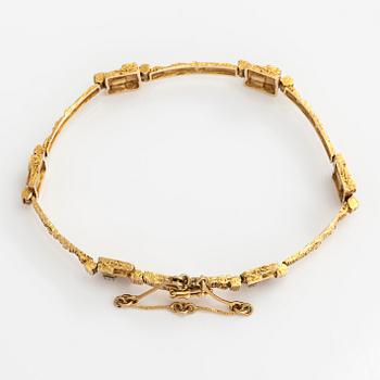 Björn Weckström, an 18K gold 'Diamond etapes' bracelet with single-cut diamonds, Lapponia 1975.