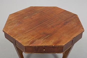 BORD, empire, omkring år 1800.