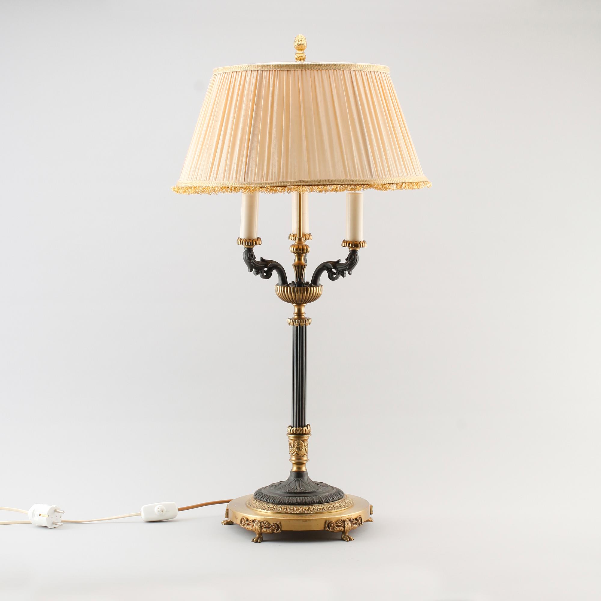 BORDSLAMPA, empirestil, 1900-talets första hälft.