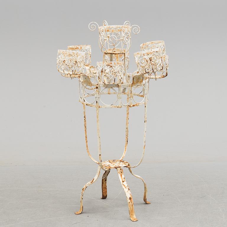 BLOMBORD, smide, troligen Frankrike, 1900-tal.