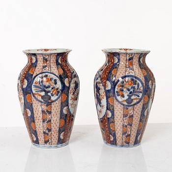 Vaser, ett par, porslin, Japan, Meiji (1868-1912.