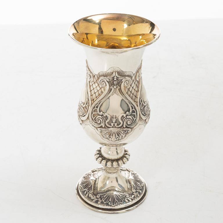A par of  sterling silver goblets, Rococo style, 20th Century.