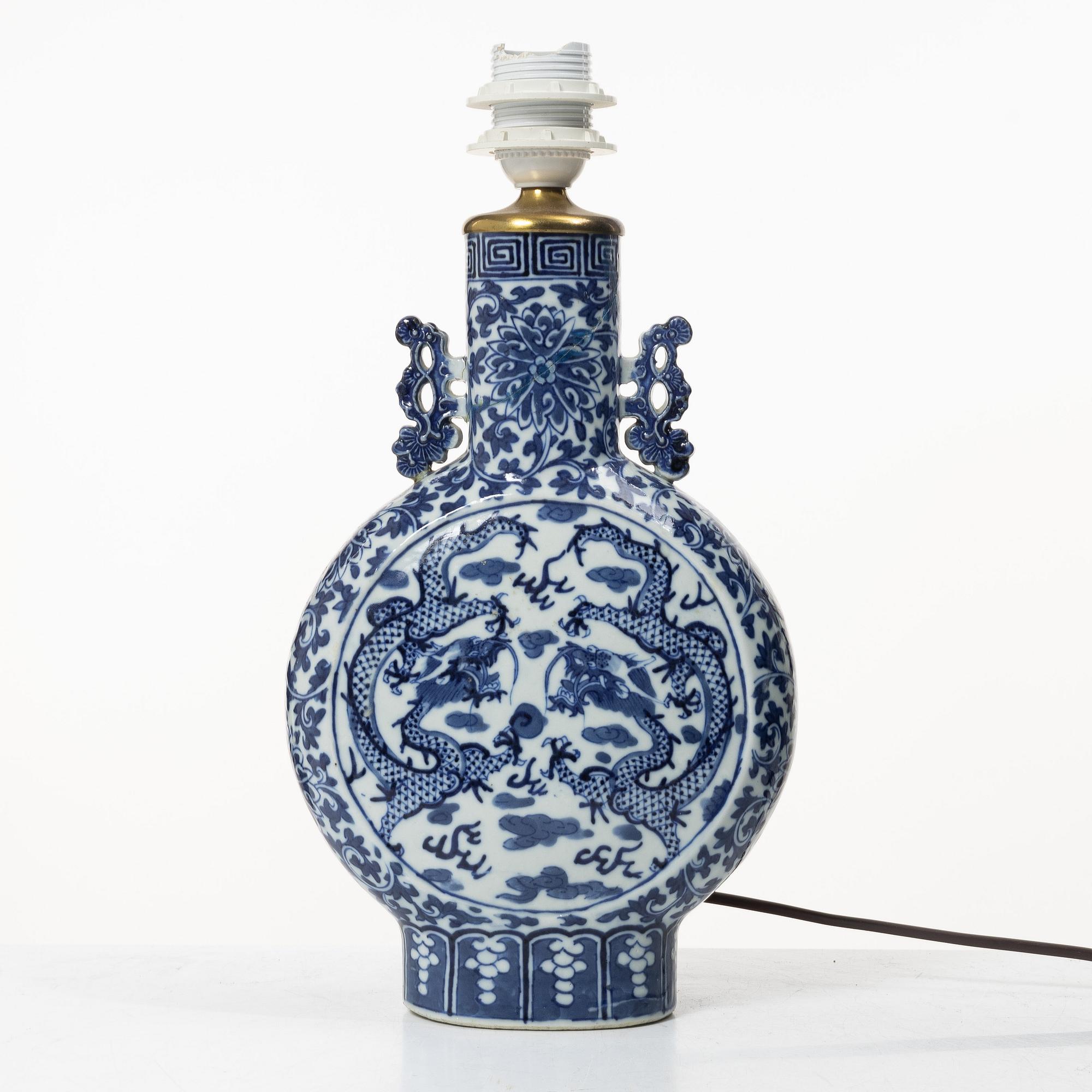 Pilgrimskrus, porslin. Qingdynastin, 1800-tal.