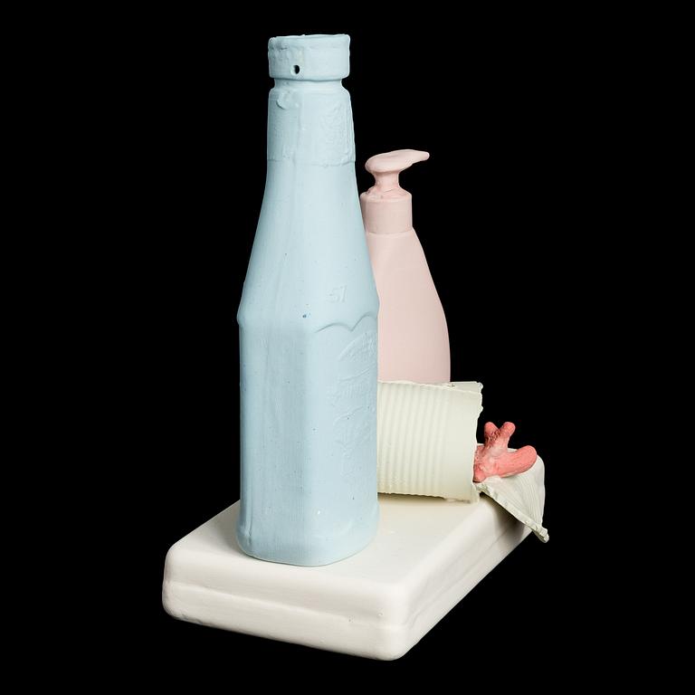 Anna Hackman, a 'By the sea' sculpture signerad AH Anna Hackman. 2020.