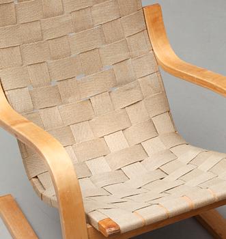 KARMSTOL. Design Alvar Aalto, modell 406. 1900-tal.