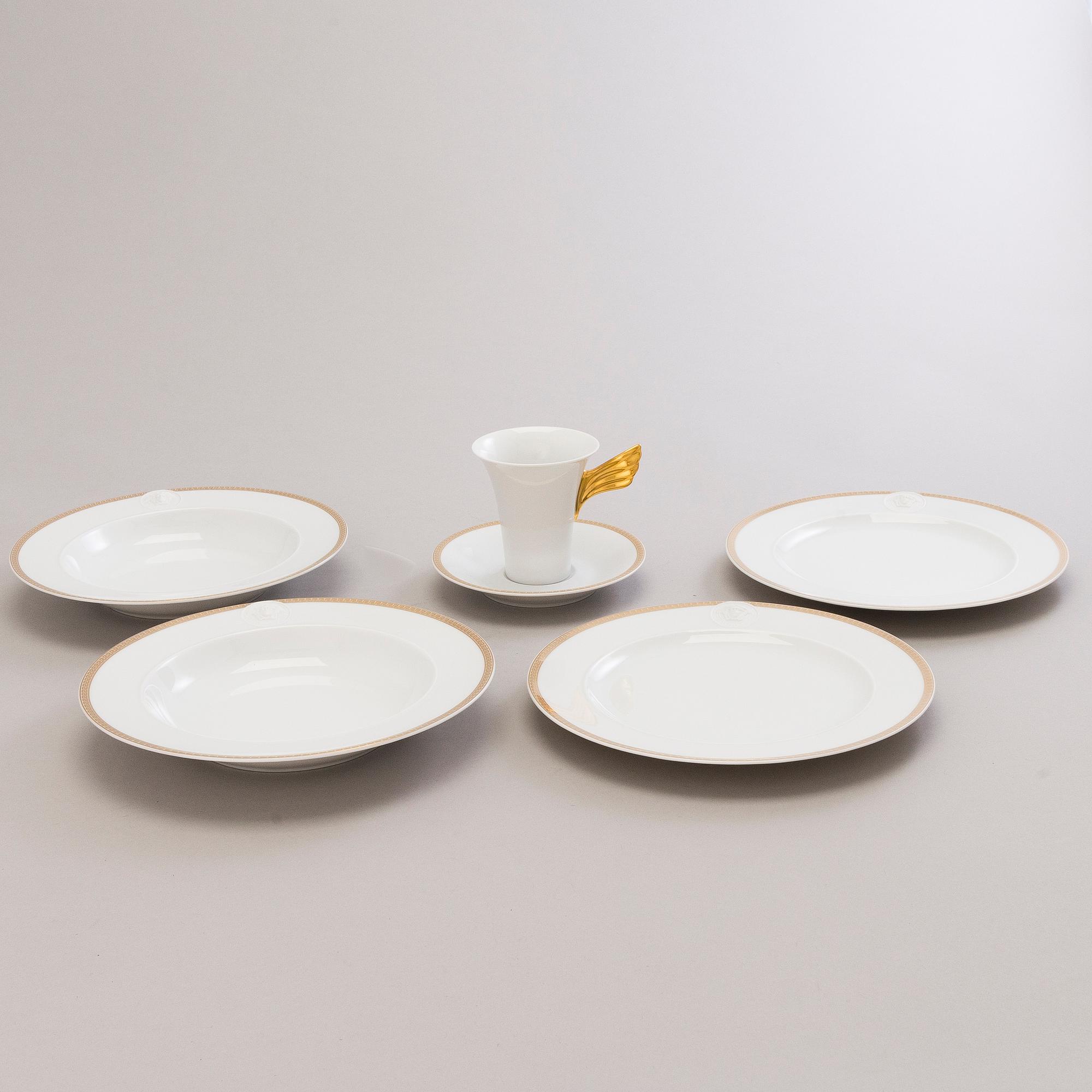 VERSACE Ikarus, Médaillon Méandre d'Or 2 + 2 porcelain plates with a coffee cup by Rosenthal.