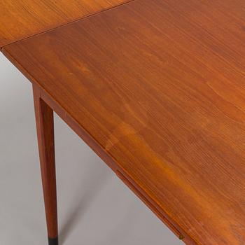 A mid 20th century dining table Niels O. Møller, J.L. Møllers Møbelfabrik, Denmark.