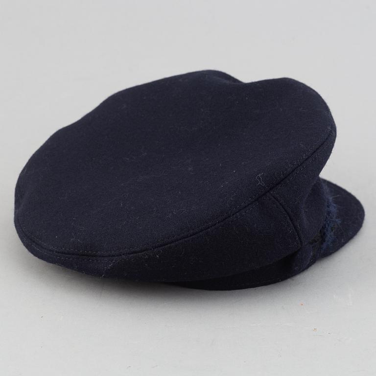 Chanel, a wool hat, size S.