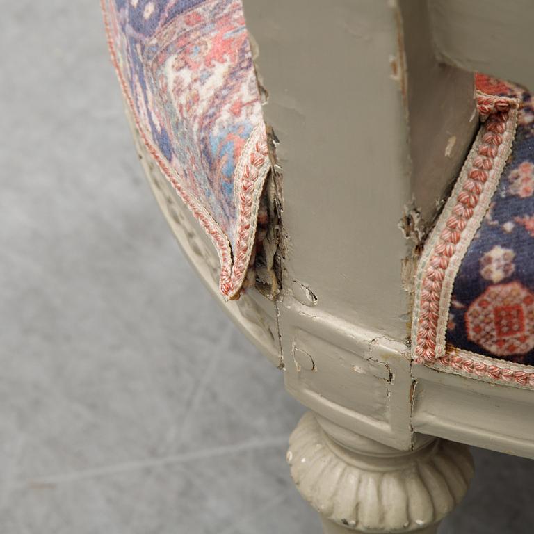 A set of two gustavian armchairs.