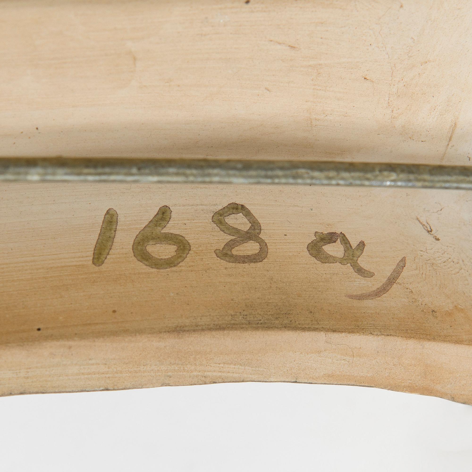 Rut Bryk, reliefi, signeerattu BRYK.