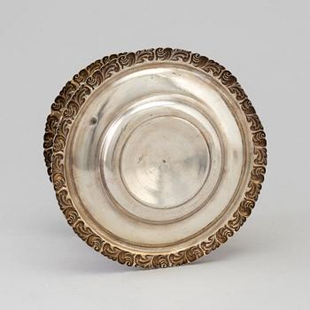 SÅSSKÅL på fat, silver, Carl Nyström Stockholm, 1848.