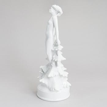 Yrjö Liipola, a porcelain sculpture Arabia, signed Yrjö Liipola -35.