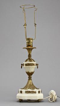 BORDSLAMPA, Louis XVI-stil, 1900-tal.