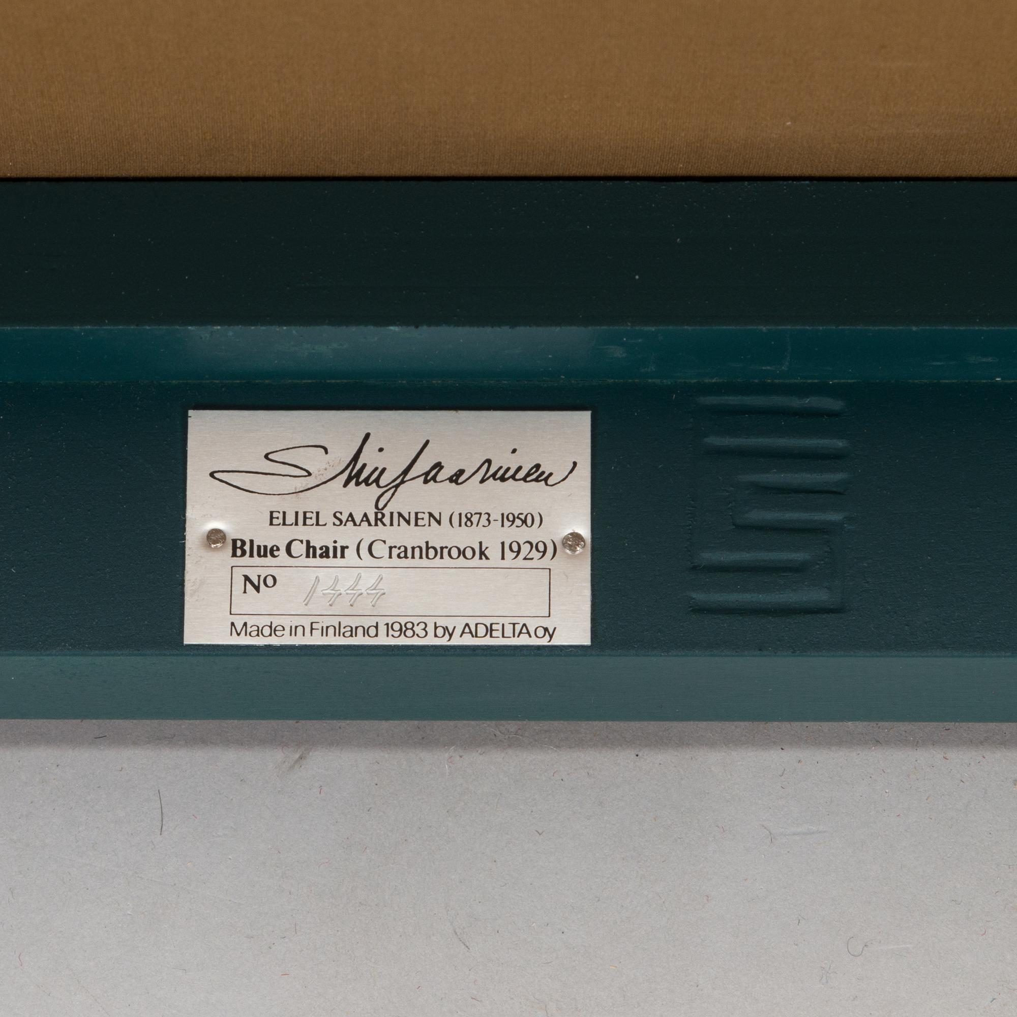 Eliel Saarinen, A pair of "The Blue Chair" armchairs Adelta, Finland 1983.