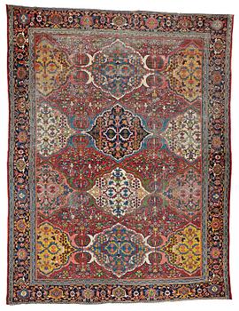 329. A CARPET, a semi-antique Mahal, ca 358,5-374,5 x 284,5-286 cm.