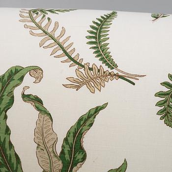 Josef Frank, a model 703 sofa, Firma Svenskt Tenn.