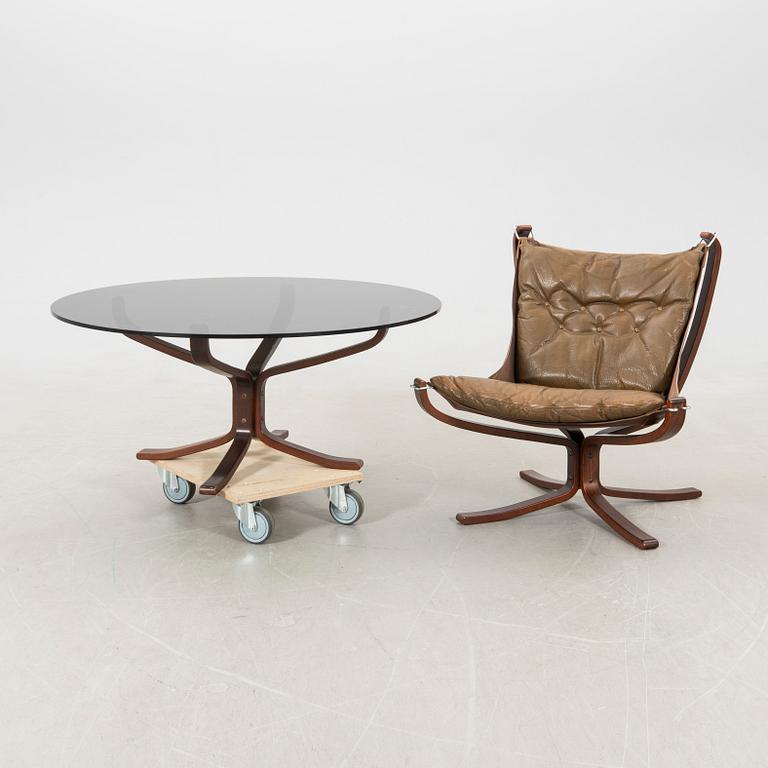 Sigurd Ressel, armchair and table "Falcon chair", Vatne Möbler, Norway, 1970s.