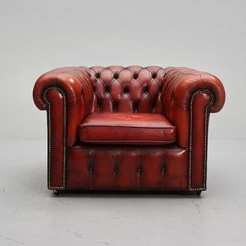 FÅTÖLJ, chesterfieldmodell, 1900-talets andra hälft.