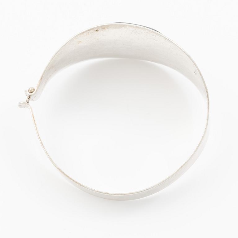Bracelet silver with bluish stone possibly quartz, GK, Stockholm 1961.