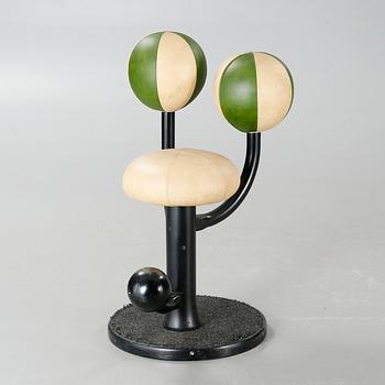 PETER OPSVIK, fåtölj, "Globe", Stokke Møbler, modell i produktion från ca 1985.