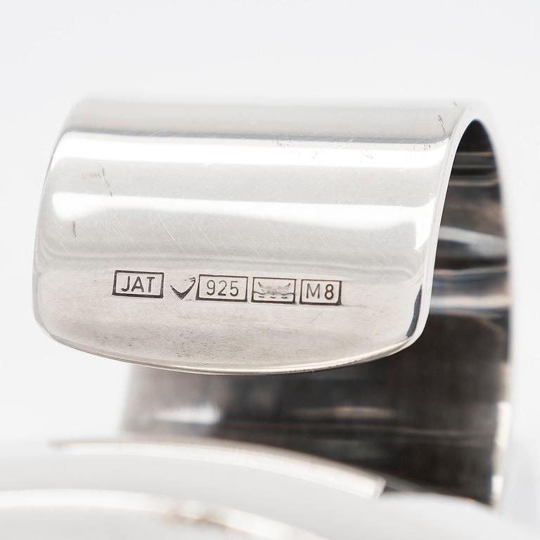 A sterlingsilver tastevin, J.A. Tarkiainen, Helsinki 1989.