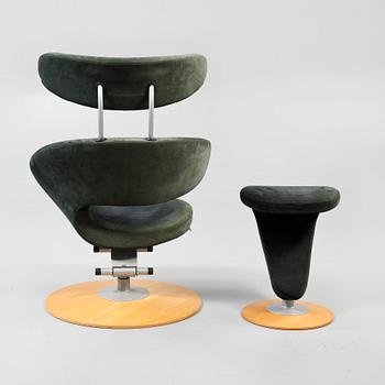 FÅTÖLJ SAMT FOTPALL, Stokke, model "Peel",omkring år 2000.