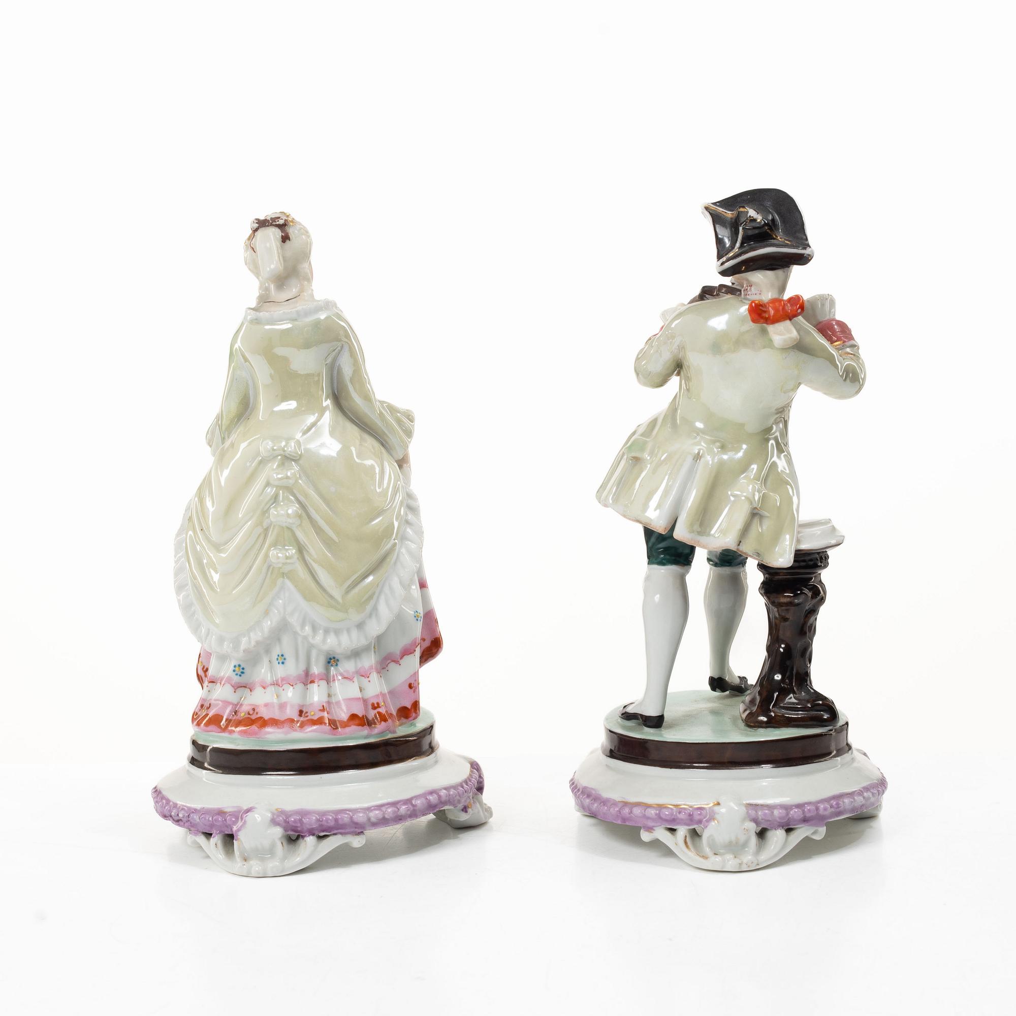 Two porcelain figures, rococostyle, around 1900.