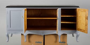 SIDEBOARD, rokokostil, omkring 1900-talets mitt.