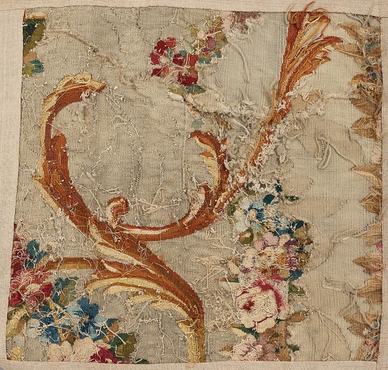 A TAPESTRY, tapestry weave, "The stork invites the fox to dinner", ca 274,5-277,5 x 181,5-183 cm, Aubusson around 1780.