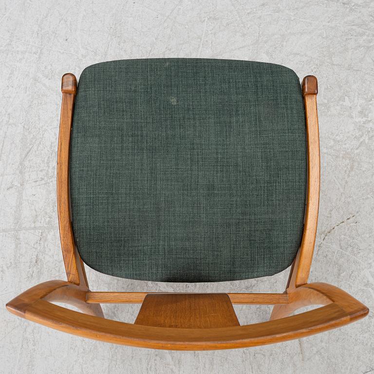 Carl-Evert Ekström, dining table with four chairs, AB Johansson & söner, Hyssna. Mid-20th century.
