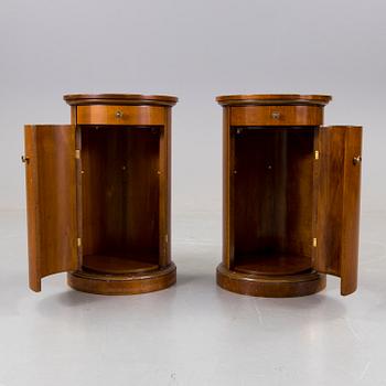 PELARSKÅP, ett par, 1900/2000-tal.