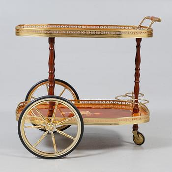 SERVERINGSVAGN, 1900-talets andra hälft.