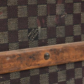 Louis Vuitton suitcase, late 19th century.