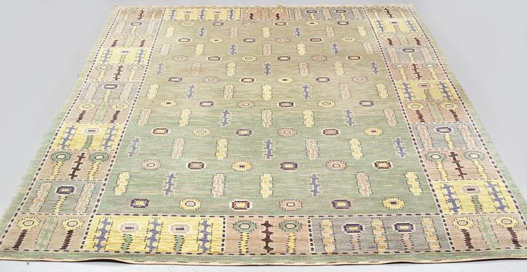 Märta Måås-Fjetterström, matto, "Älgö", knotted pile, ca 338 x 236,5-239,5 cm, signed MMF.